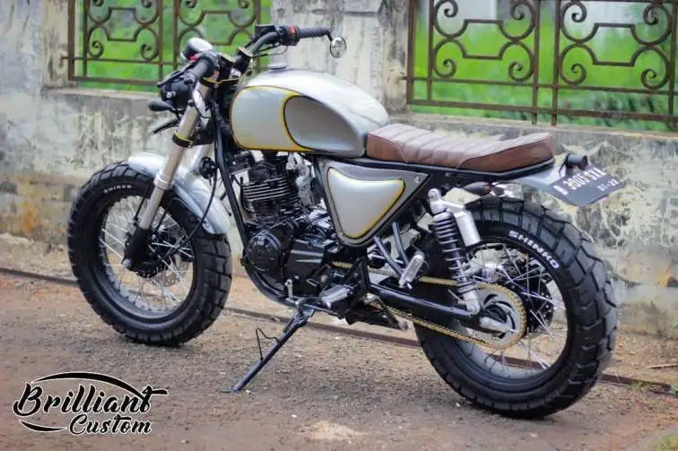 Modified TVS Apache 160 into a Scrambler by Brilliant Custom Motorcycle