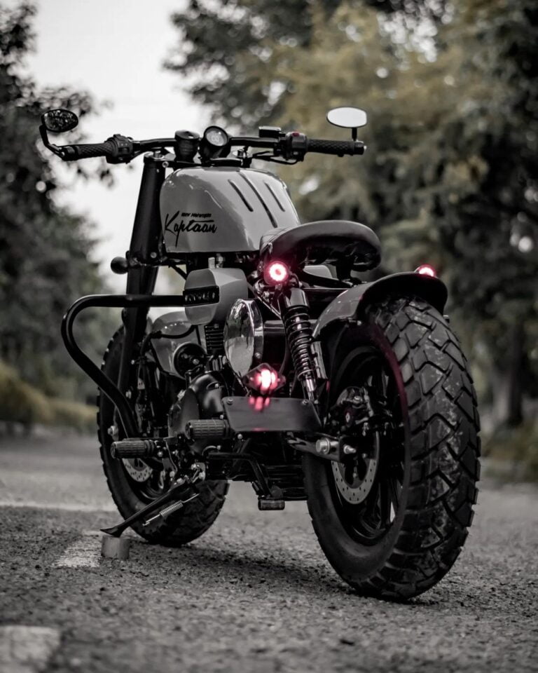 Modified Royal Enfield Thunderbird 350 by Neev Motorcycle