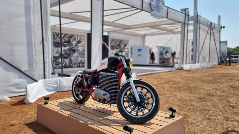 Modified Royal Enfield 350 into an Electric Bobber